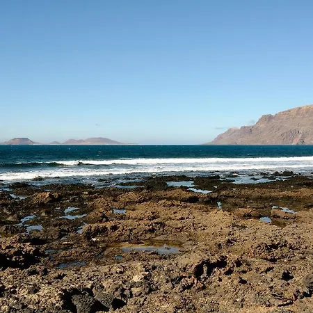 Apartment Waves Famara
